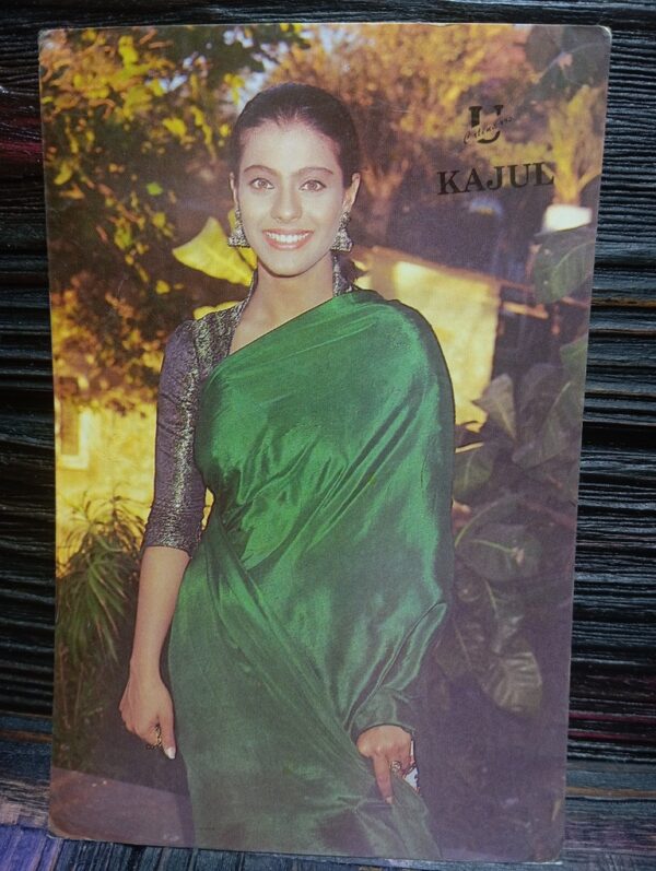 Kajol Devgn * Vintage Bollywood Postcard * (US (WN)