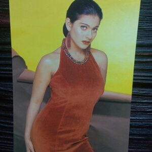Kajol Devgn * Vintage Bollywood Postcard * (NAA) (WN)