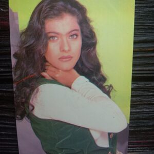 Kajol Devgn * Vintage Bollywood Postcard * (RUBY) (1088)