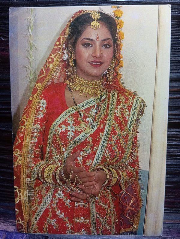 Divya Bharati* Vintage Bollywood Postcard * (JAIN) (WN)