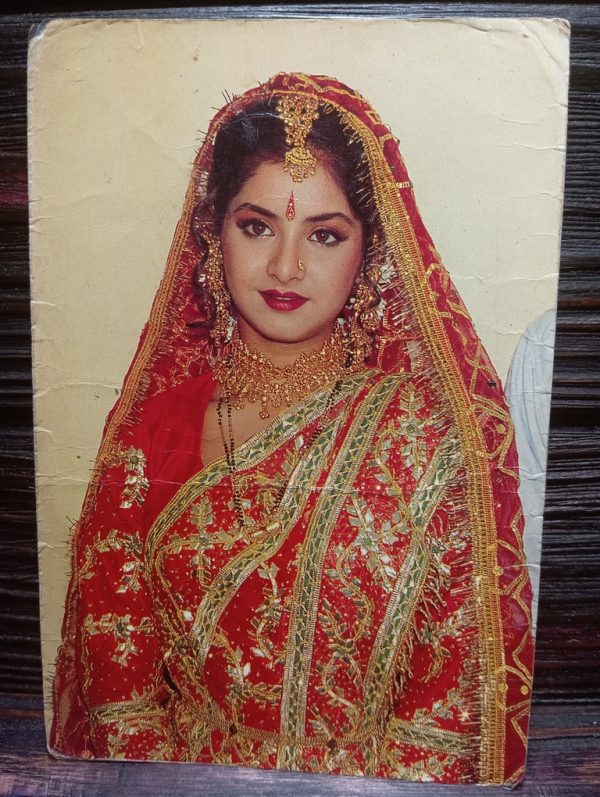 Divya Bharati* Vintage Bollywood Postcard * (BAP) (2398)