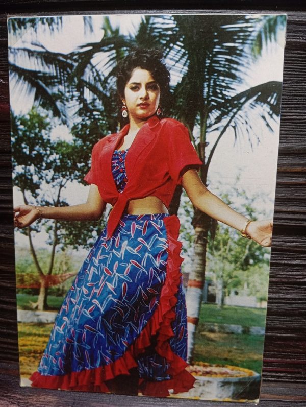 Divya Bharati * Vintage Bollywood Postcard * (JAIN) (WN)