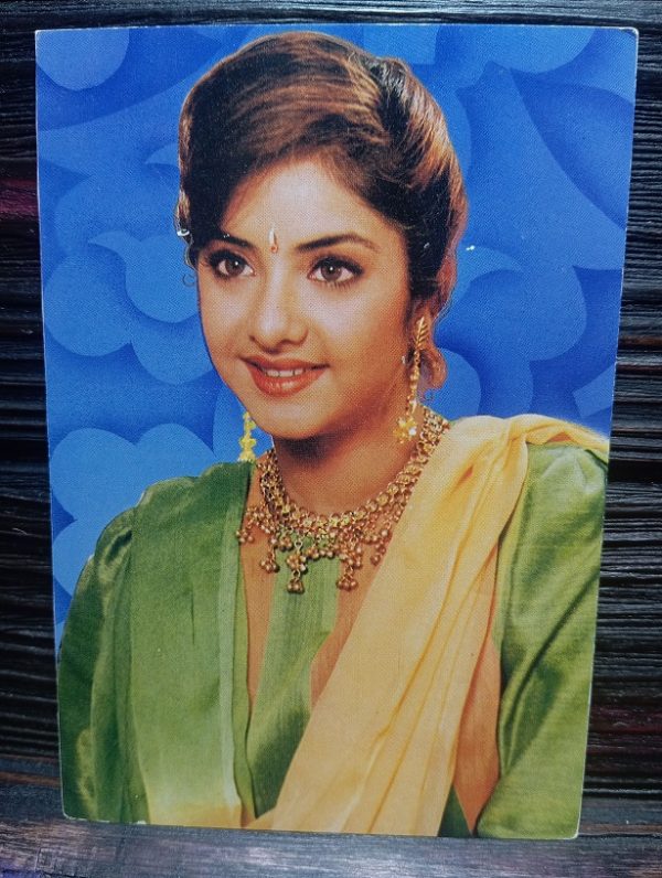 Divya Bharati * Vintage Bollywood Postcard * (JAIN) (WN)