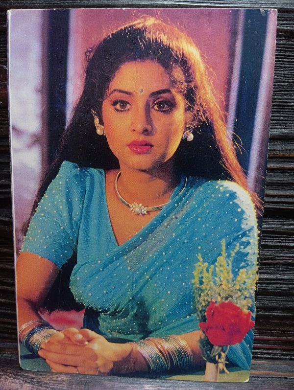 Divya Bharati * Vintage Bollywood Postcard * (JAIN) (1410)