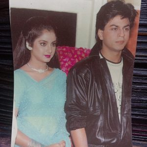 Divya Bharati Shahrukh Khan* Vintage Bollywood Postcard * (RC) (PC-2656)