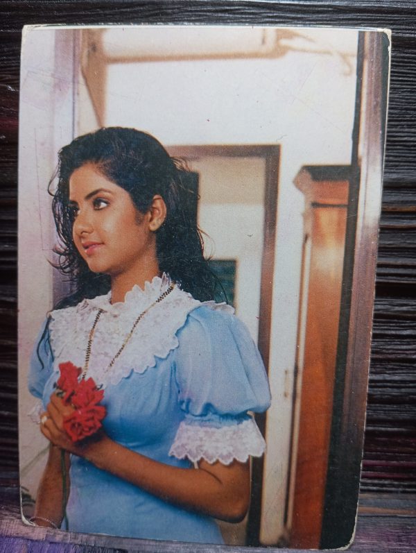 Divya Bharati * Vintage Bollywood Postcard * (JAIN) (WN)