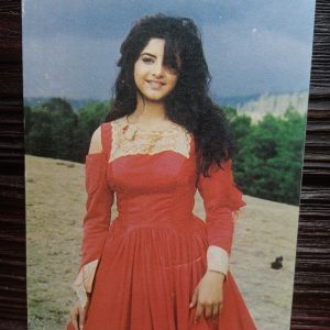 Divya Bharati * Vintage Bollywood Postcard * (JAIN) (3072)