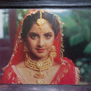 Divya Bharati * Vintage Bollywood Postcard * (NCC) (1955)