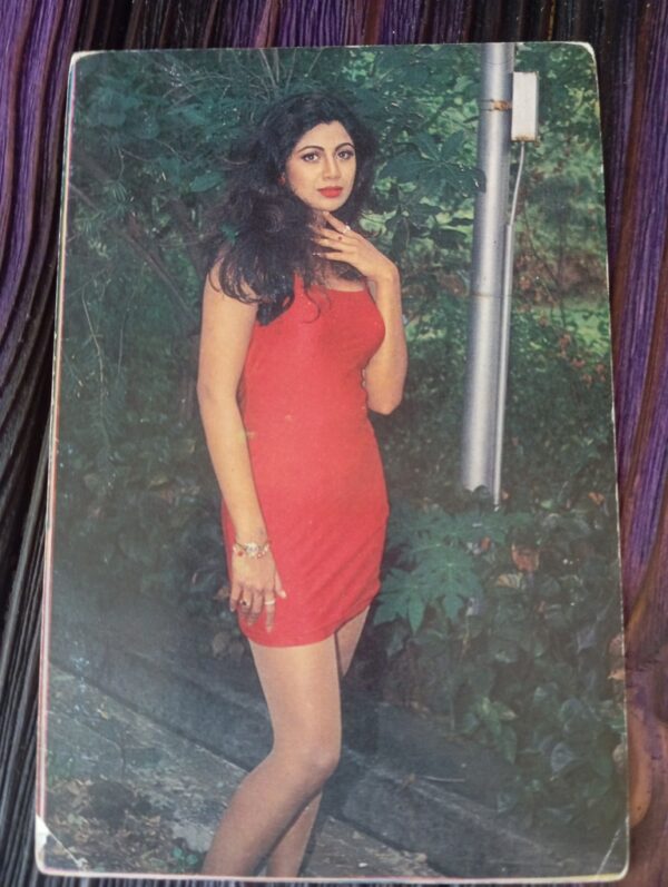 Shilpa Shetty * Vintage Bollywood Postcard * (GRV) (4298)