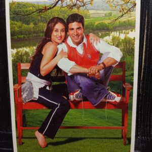 Kareena Kapoor Akshay Kumar * Vintage Bollywood Postcard * (Twins) (WN)