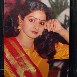 Sridevi * Vintage Bollywood Postcard * (BAP) (541)