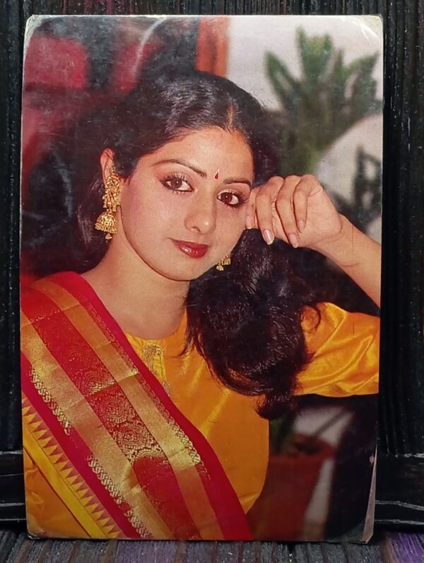 Sridevi * Vintage Bollywood Postcard * (BAP) (541)