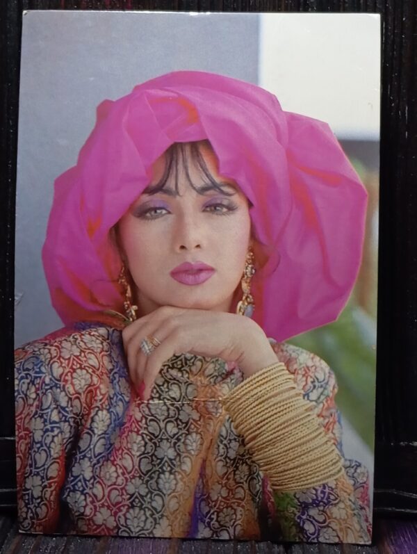 Sridevi * Vintage Bollywood Postcard * (PC) (PC-1054)