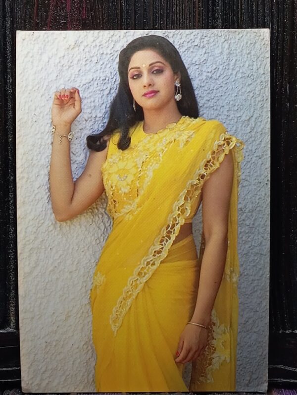 Sridevi * Vintage Bollywood Postcard * (PC) (PC-1412)