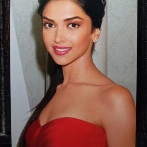 Deepika Padukone * Vintage Bollywood Postcard * (Toni) (WN)