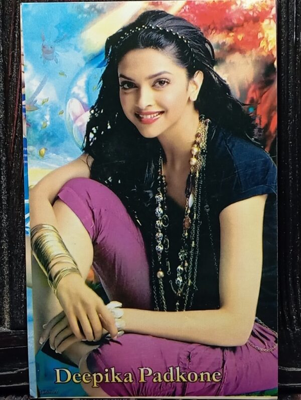Deepika Padukone * Vintage Bollywood Postcard * (WN) (WN)