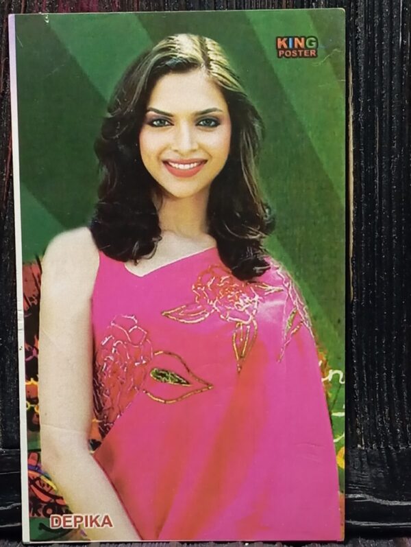 Deepika Padukone * Vintage Bollywood Postcard * (King) (WN)