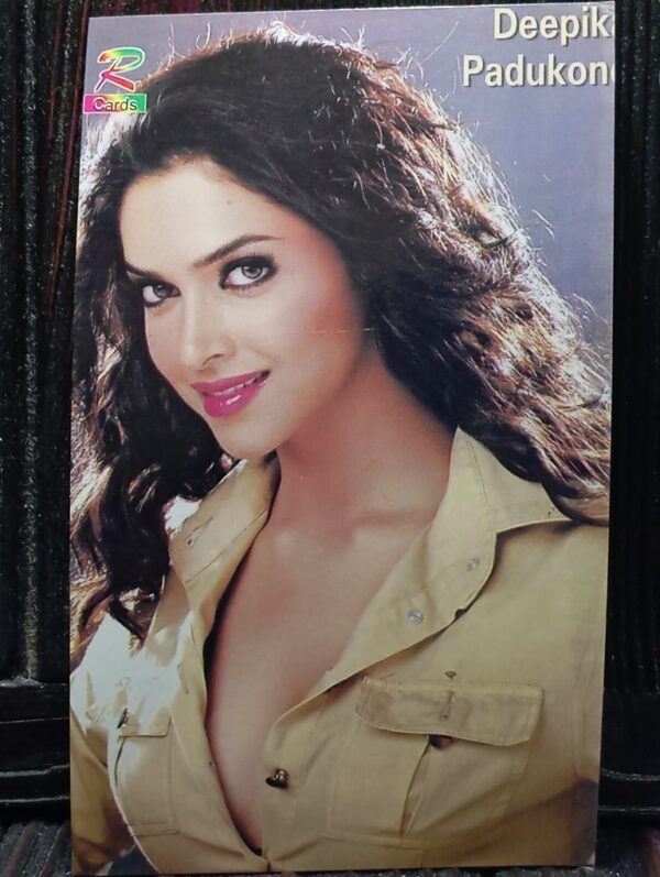 Deepika Padukone * Vintage Bollywood Postcard * (Ruby) (WN)