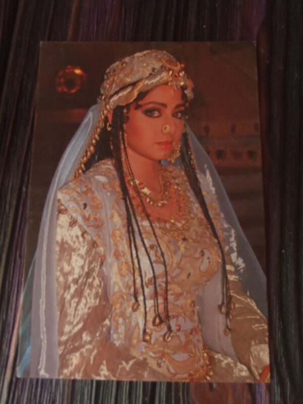 Sridevi * Vintage Bollywood Postcard * (PC) (PC-1398)