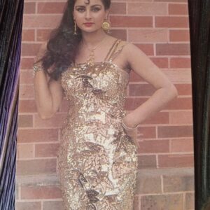 Poonam Dhillon * Vintage Bollywood Postcard * (Ruby) (113)