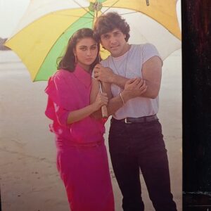 Poonam Dhillon Govinda * Vintage Bollywood Postcard * (RC) (494)