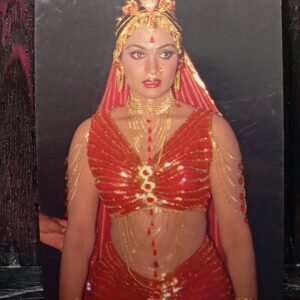 Madhavi * Vintage Bollywood Postcard * (RC) (PC-975)