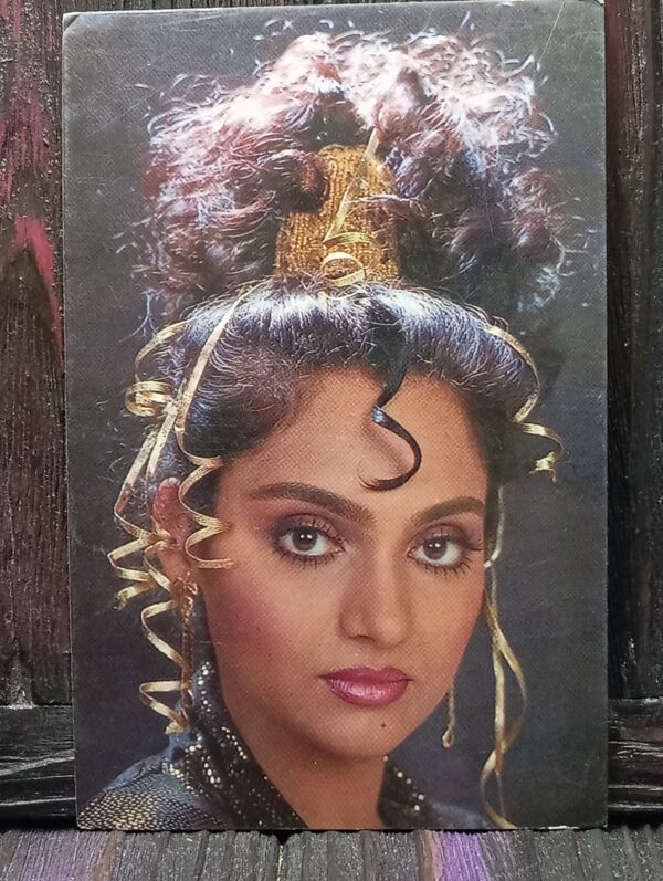 Madhavi * Vintage Bollywood Postcard * (Ruby) (311)