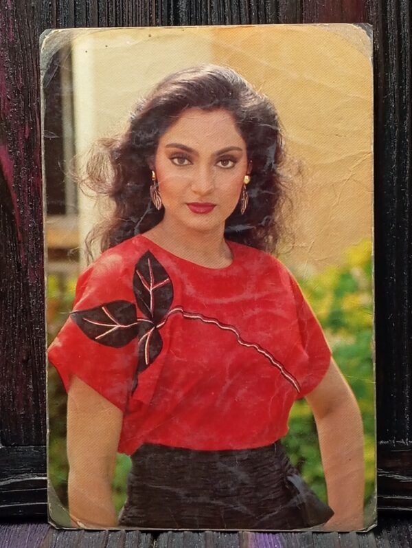 Madhavi * Vintage Bollywood Postcard * (BAP) (999)