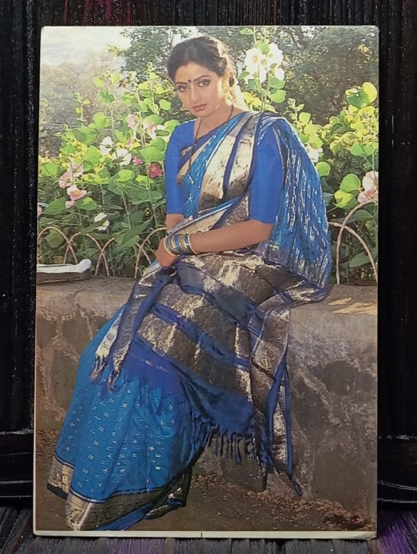 Sridevi * Vintage Bollywood Postcard * (RC) (PC-552)