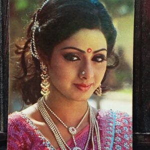 Sridevi * Vintage Bollywood Postcard * (BAP) (25)