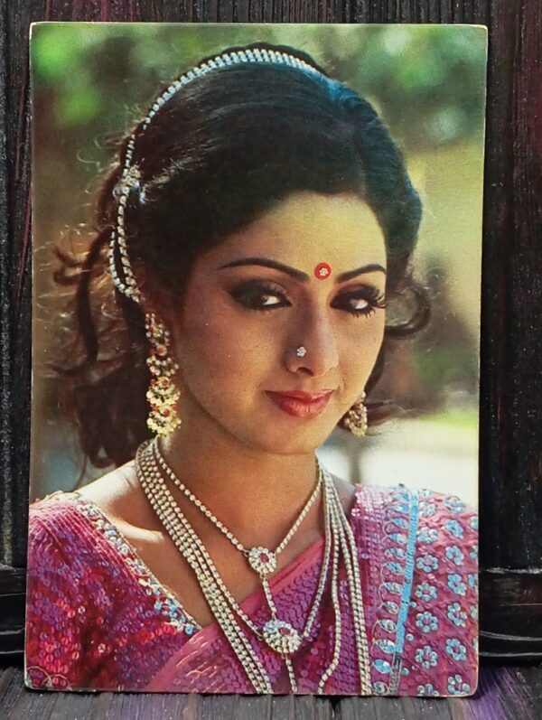 Sridevi * Vintage Bollywood Postcard * (BAP) (25)