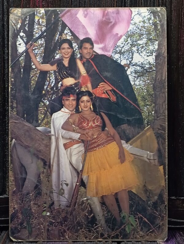 Sridevi Jeetendra Dharmendra Parveen Babi * Vintage Bollywood Postcard * (Ruby) (703)