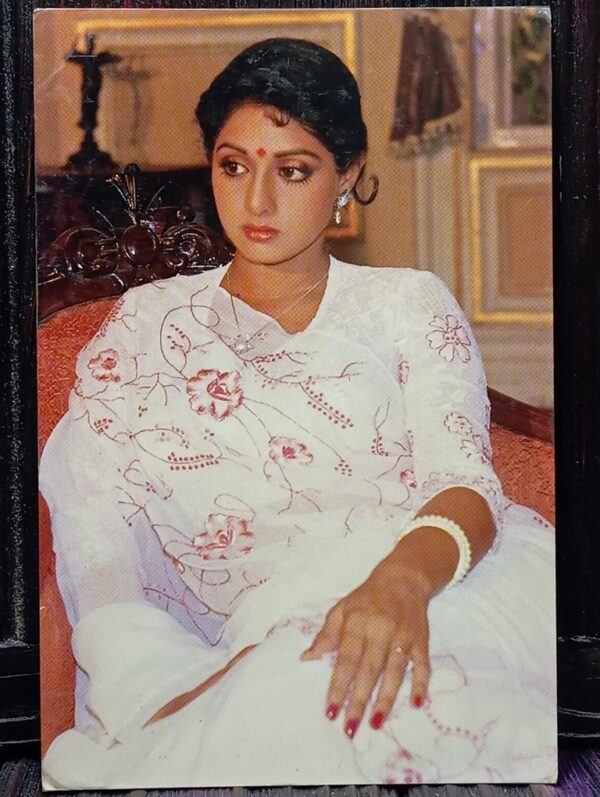 Sridevi * Vintage Bollywood Postcard * (Venus) (F544)