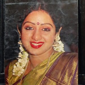 Sridevi * Vintage Bollywood Postcard * (BAP) (575)