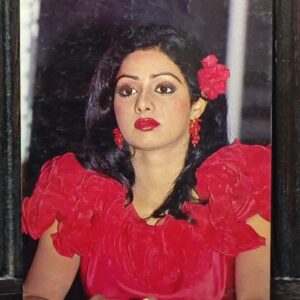 Sridevi * Vintage Bollywood Postcard * (BAP) (555)