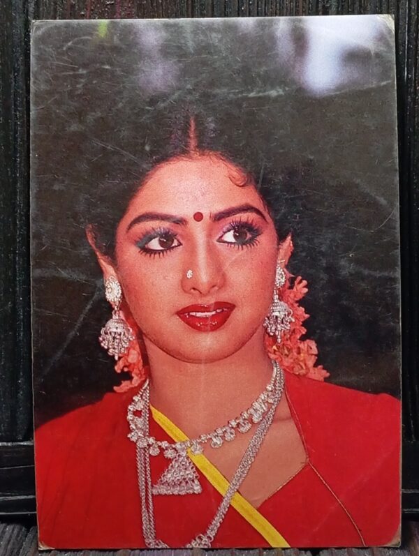 Sridevi * Vintage Bollywood Postcard * (BAP) (337)