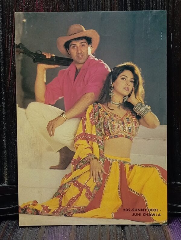 Juhi Chawla Sunny Deol * Vintage Bollywood Postcard * (RC) (WN)