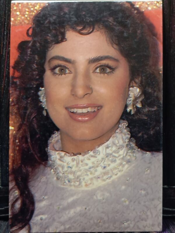 Juhi Chawla * Vintage Bollywood Postcard * (Ruby) (265)