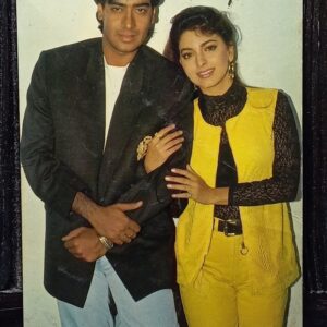 Juhi Chawla Ajay Devgan * Vintage Bollywood Postcard * (Ruby) (670)