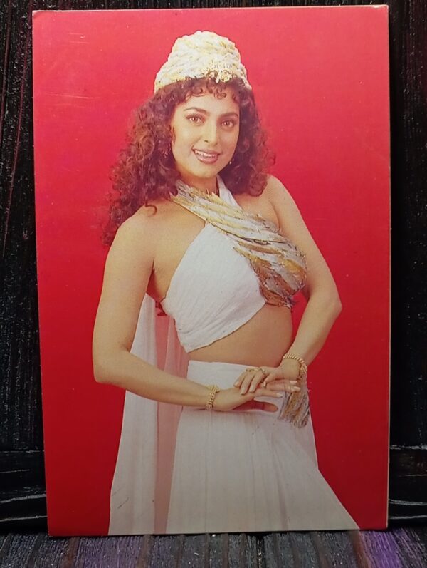 Juhi Chawla * Vintage Bollywood Postcard * (UC) (WN)