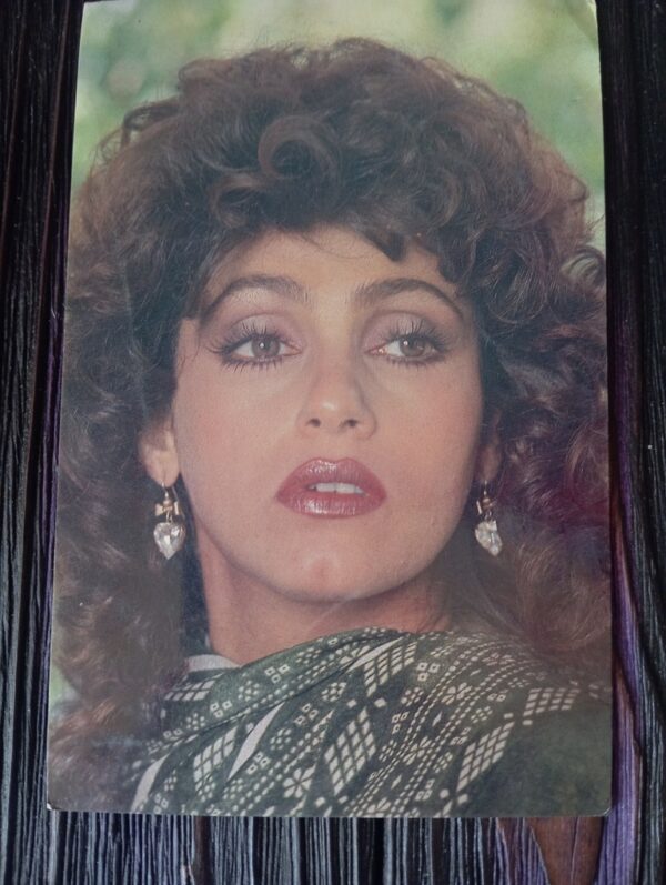 Dimple Kapadia * Vintage Bollywood Postcard * (BAP) (1455)