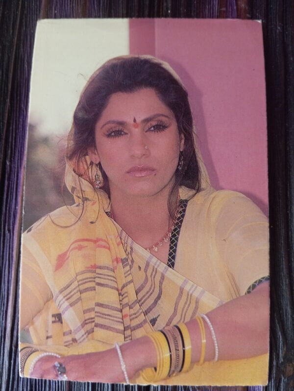Dimple Kapadia * Vintage Bollywood Postcard * (Ruby) (317)
