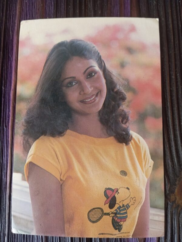 Rati Agnihotri * Vintage Bollywood Postcard * (Ruby) (28)