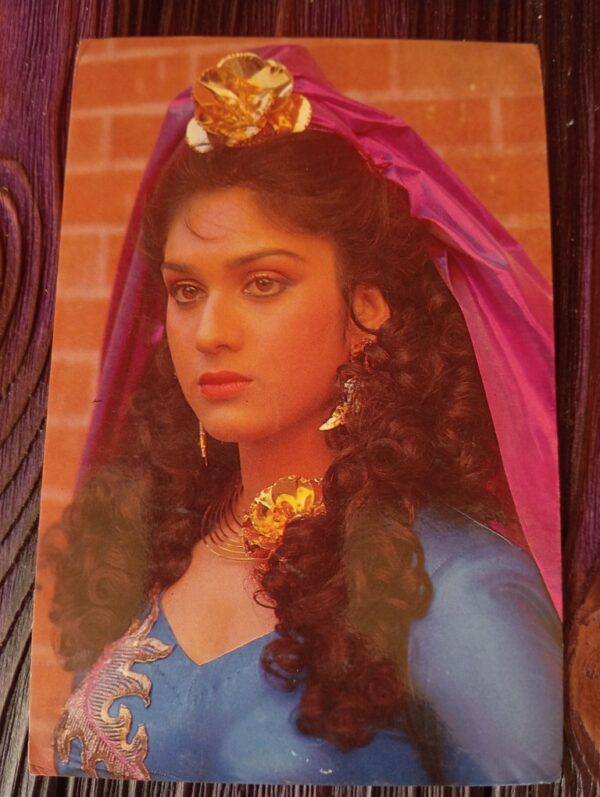 Meenakshi Seshadri * Vintage Bollywood Postcard * (Venus) (777)