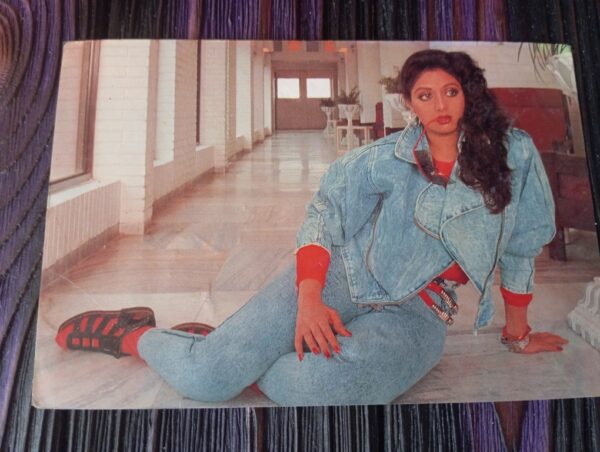Sridevi * Vintage Bollywood Postcard * (PC) (PC-907)
