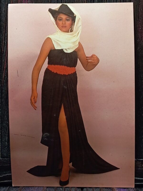 Sonam * Vintage Bollywood Postcard * (Ruby) (WN)