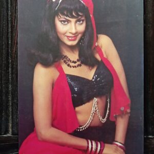 Kimi Katkar * Vintage Bollywood Postcard * (BAP) (1409)