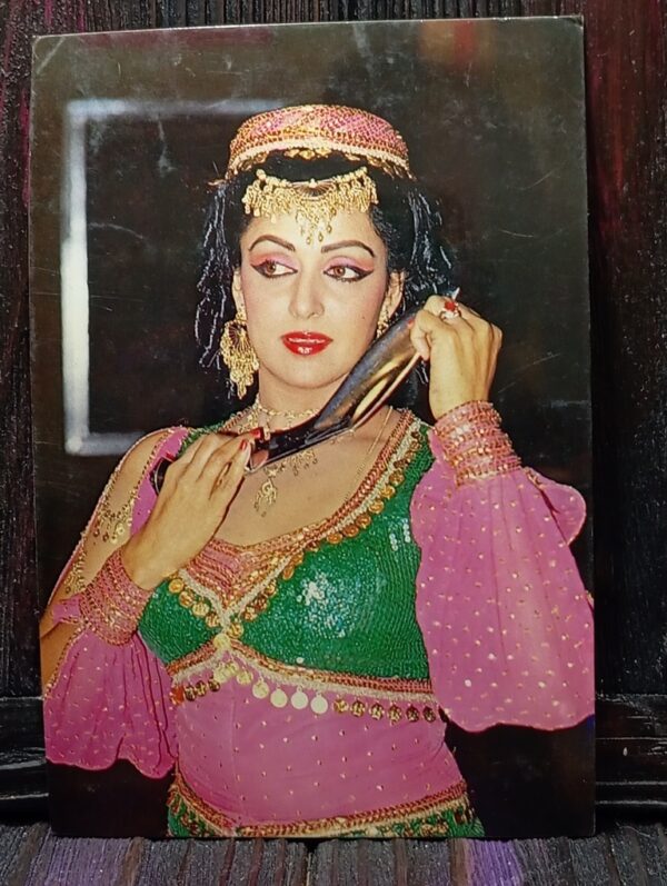 Hema Malini * Vintage Bollywood Postcard * (Ruby) (325)