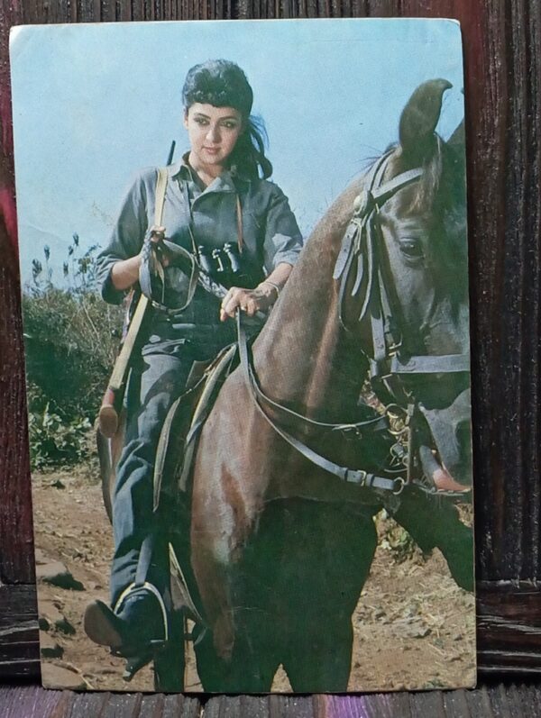 Hema Malini * Vintage Bollywood Postcard * (Ruby) (150)