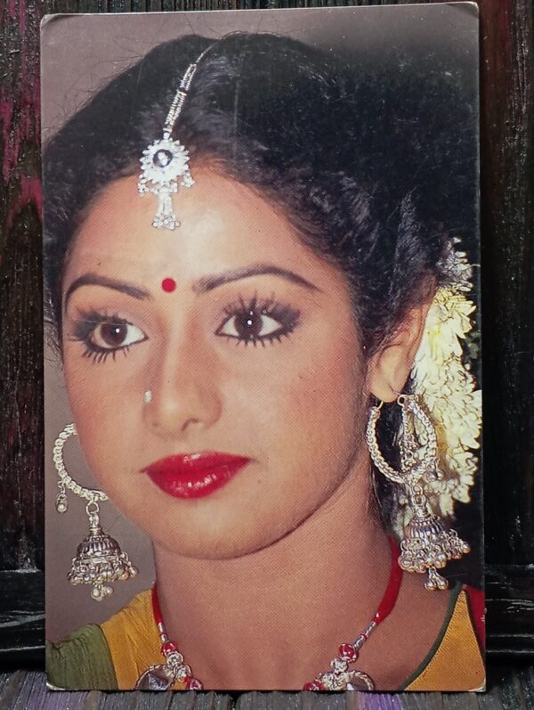 Sridevi * Vintage Bollywood Postcard * (Fine) (PC-38)